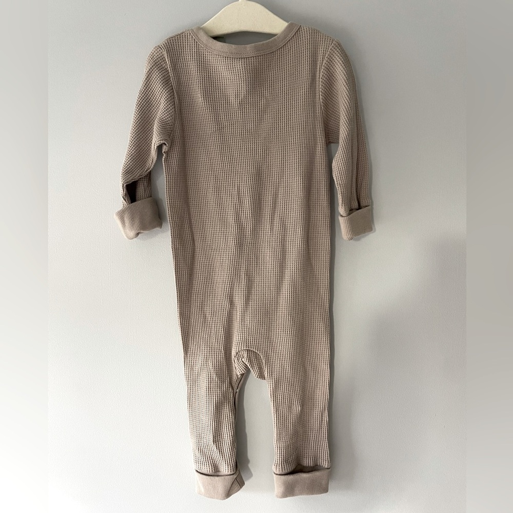 NWT H&M Organic Cotton Waffle Romper - Picture 2 of 5